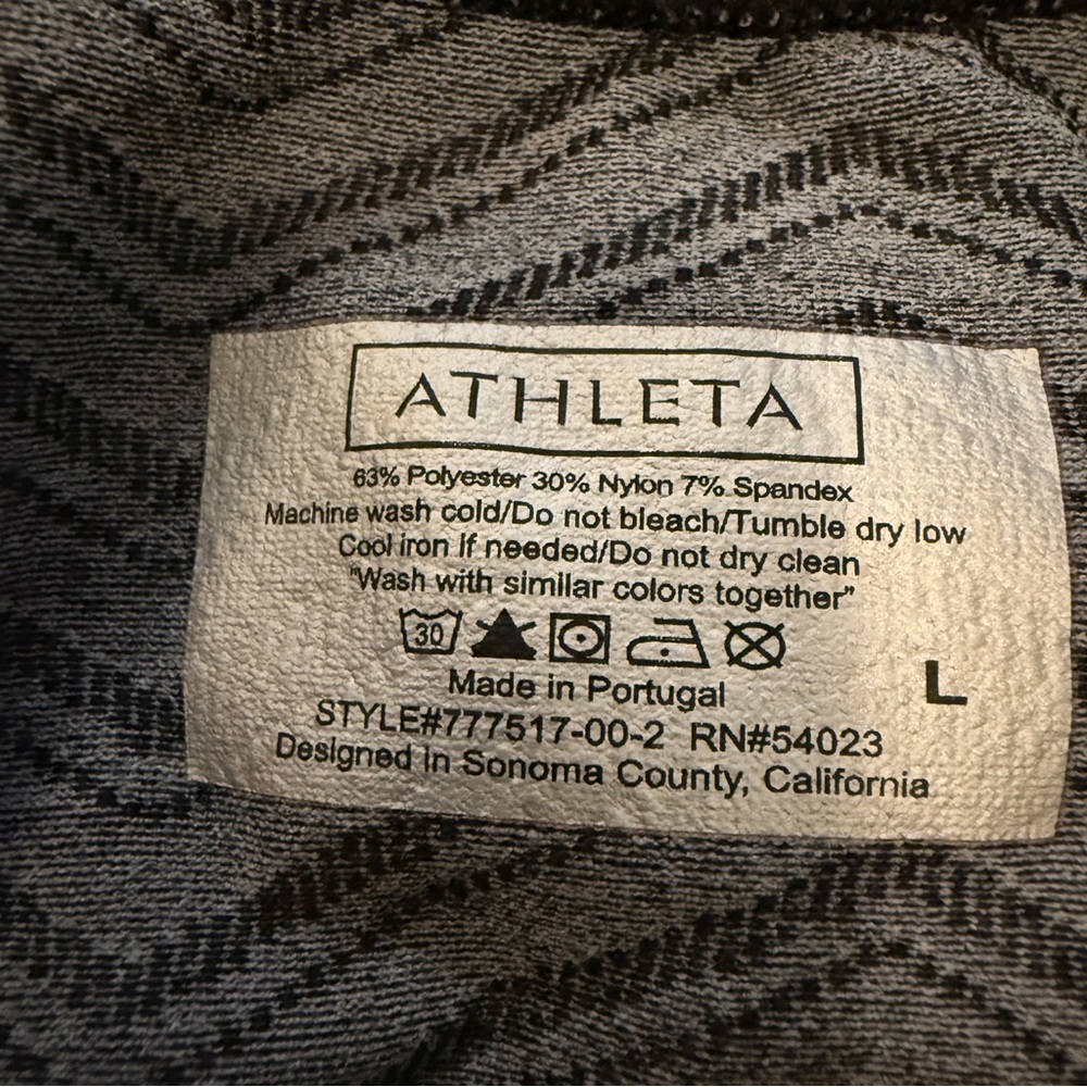 Athleta Finish Fast Racerback Chevron Striped Tank Top - Picture 4 of 4